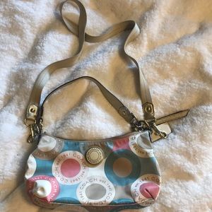 Coach purse with detachable crossbody strap